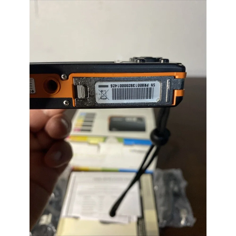 Polaroid T833 Digital Camera 8 Megapixels Waterproof